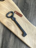 Ръчно кована отварачка