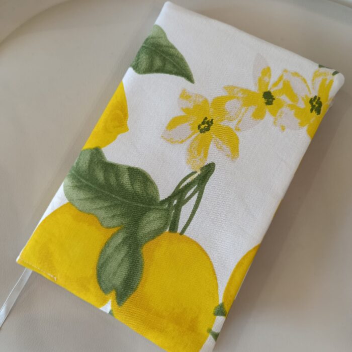 Калъф за книга