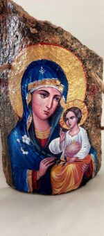 "Дева Мария с Младенеца" на керемида